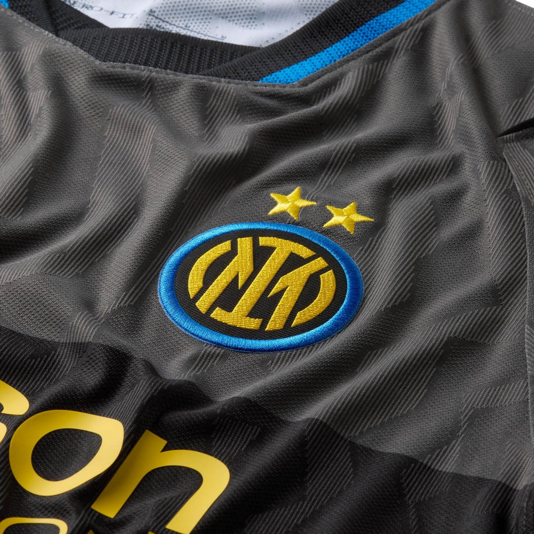 2026-2027 Inter Milan Authentic Third Shirt (Milito 22)