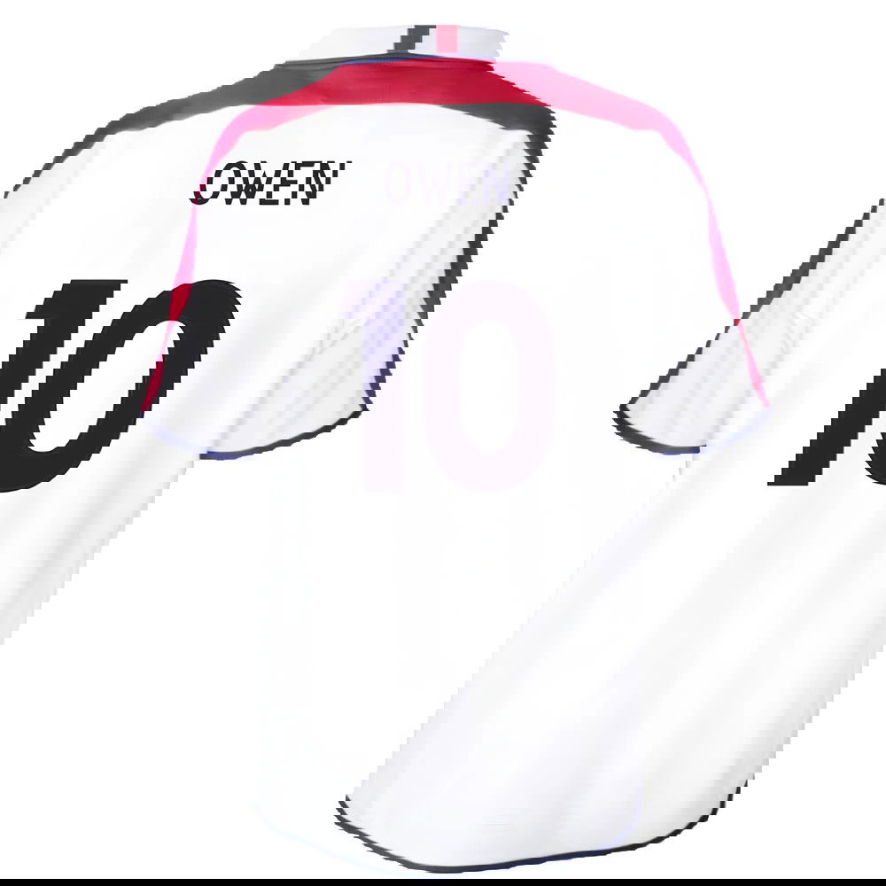 England 2004 Retro Football Shirt (Owen 10)