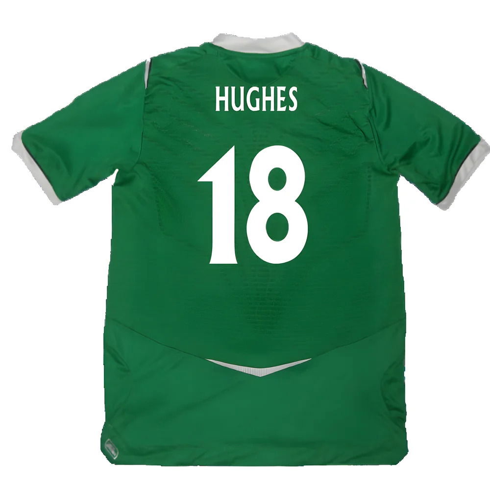 Northern Ireland 2008-09 Home Shirt ((Excellent) M) (Hughes 18)
