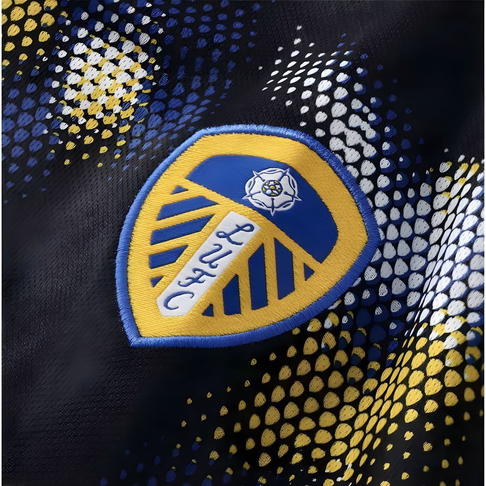 2025-2026 Leeds United Third Baby Kit (Struijk 5)