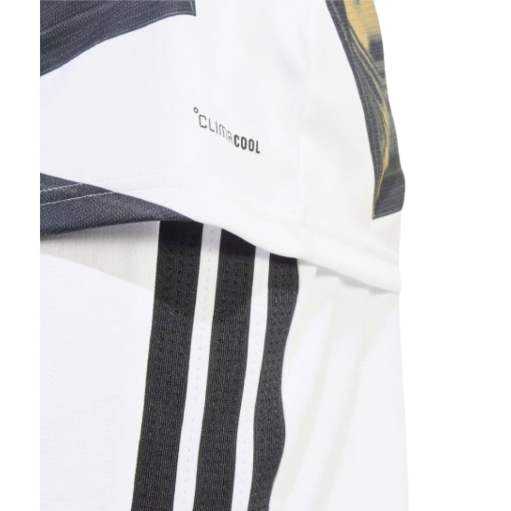 2026-2027 Juventus Pre-Match Shirt (White)