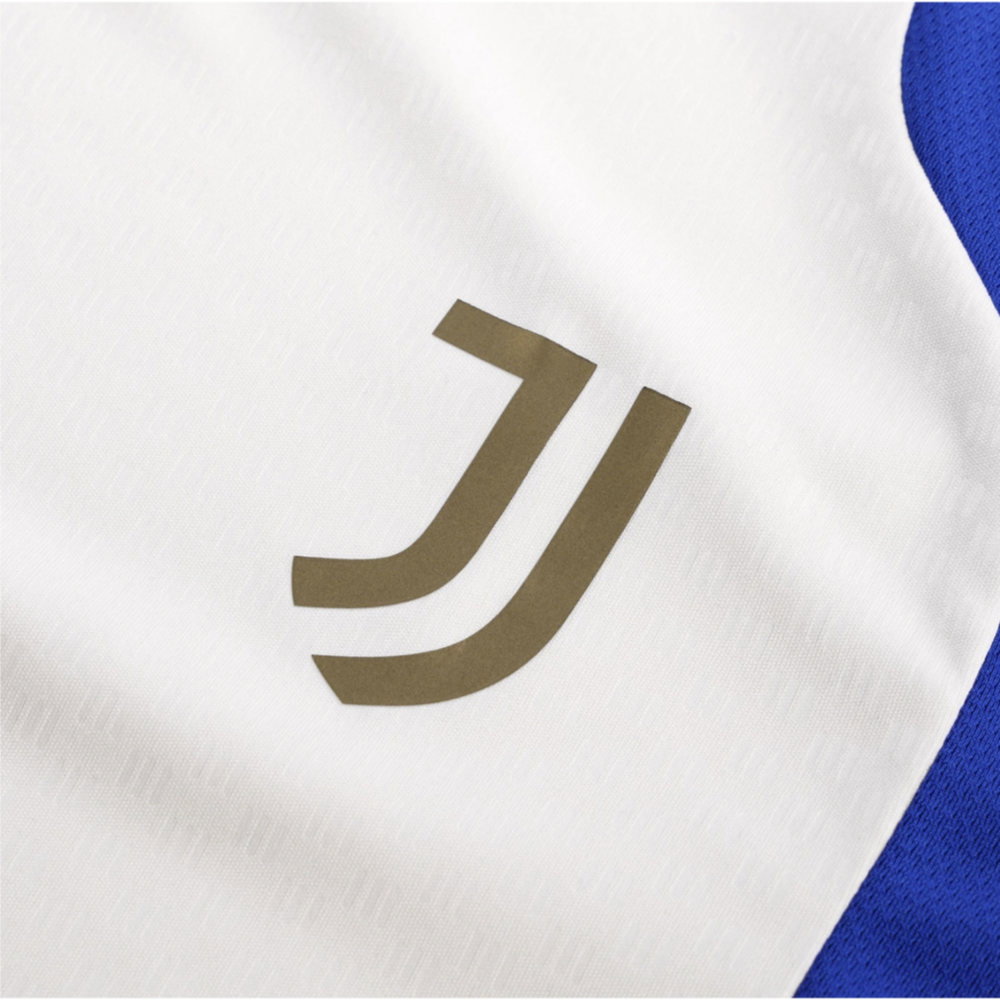 2026-2027 Juventus Training Jersey (Chalk White)