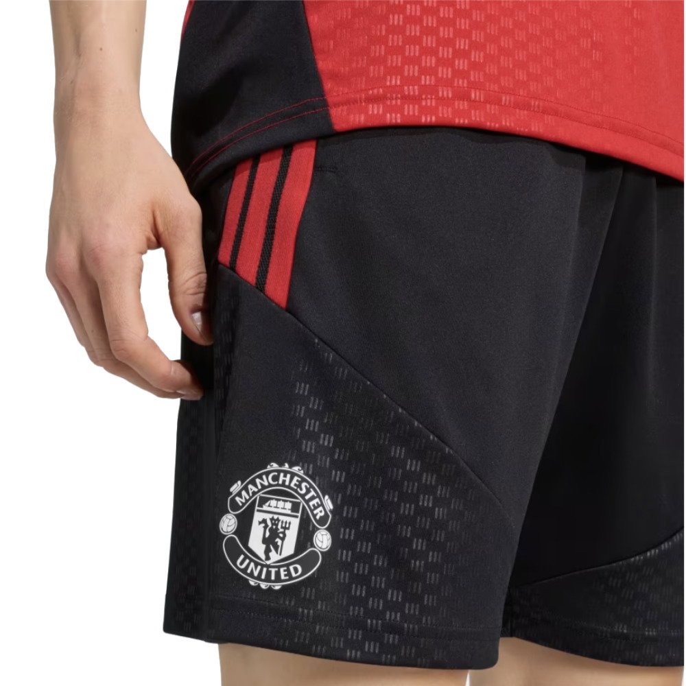 2026-2027 Man Utd Training Shorts (Black)