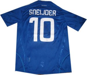 08-09 Real Madrid away (Sneijder 10)