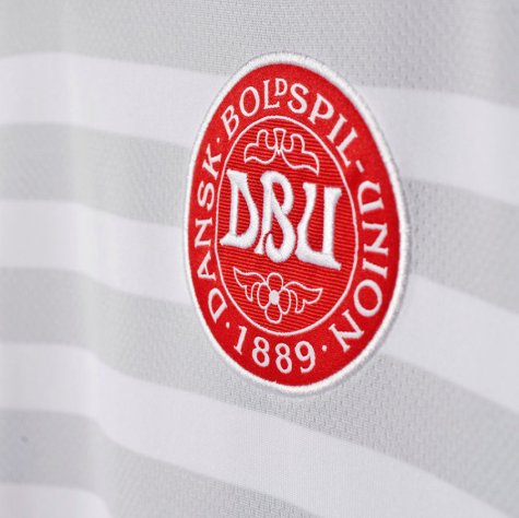 2016-2017 Denmark Away Shirt (Bendtner 9) - Kids