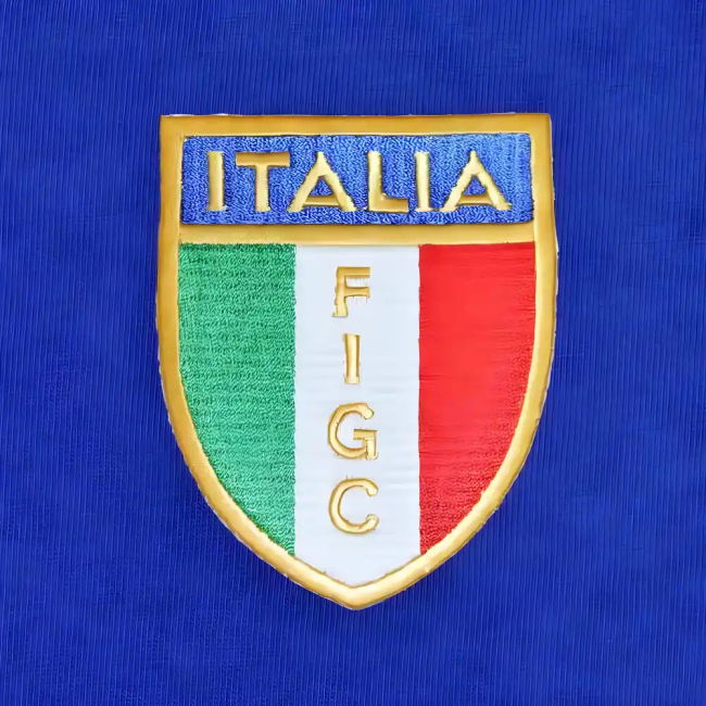 Italy 1982 World Cup Winners Retro Football Shirt