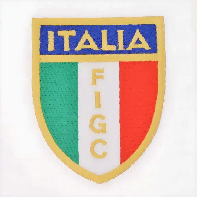Italy 1982 Away Retro Football Shirt