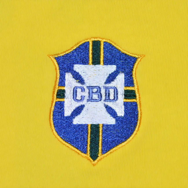 Brazil 1970 World Cup No 10 Kids Retro Football Shirt