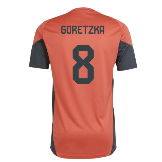 2025-2026 Bayern Munich Training Shirt (Easy Coral) (Goretzka 8)