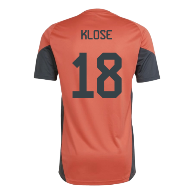 2025-2026 Bayern Munich Training Shirt (Easy Coral) (Klose 18)