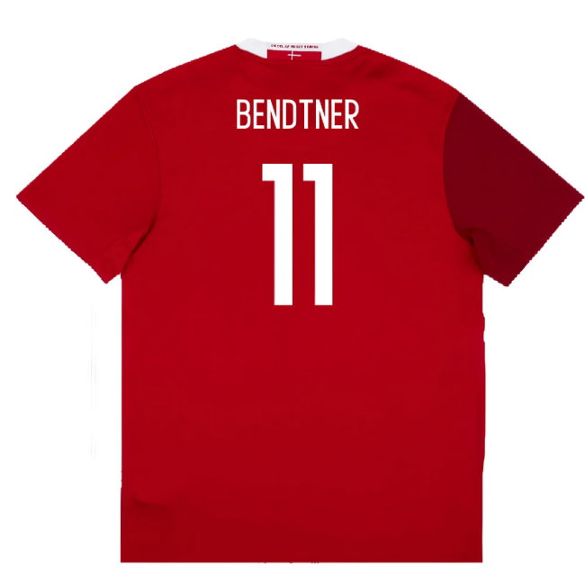 Denmark 2015-16 Home Shirt (L) (Excellent) (Bendtner 11)