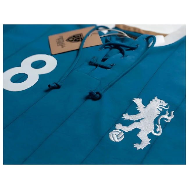Chelsea Lampard Retro Shirt with Laces The Lionheart