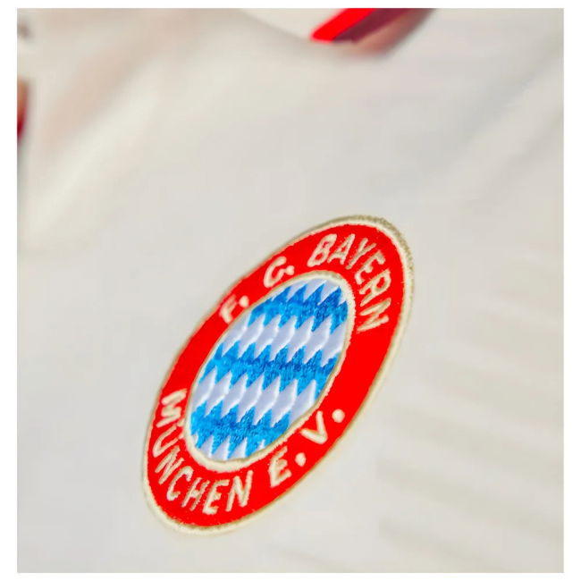 2024-2025 Bayern Munich Third Shirt (Muller 25)