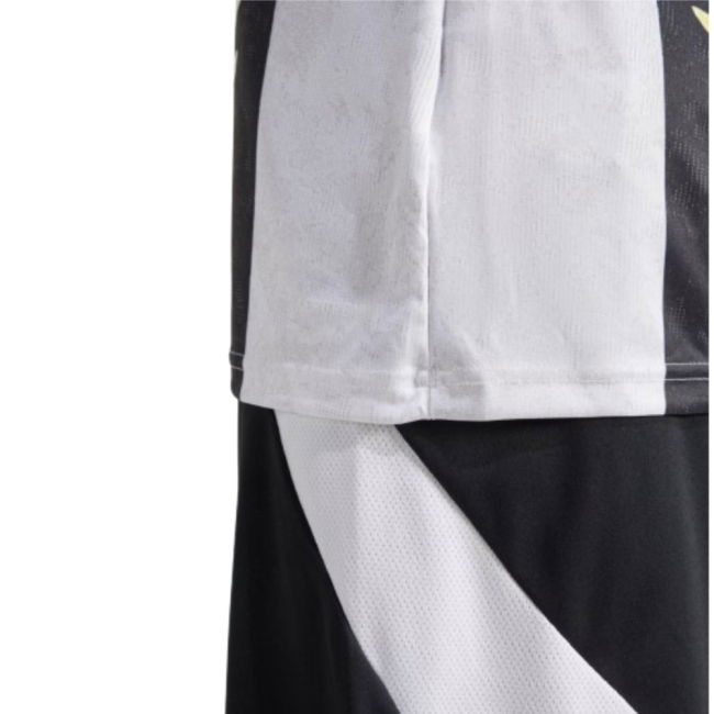 2025 Juventus Pre-Match Shirt (Yellow)