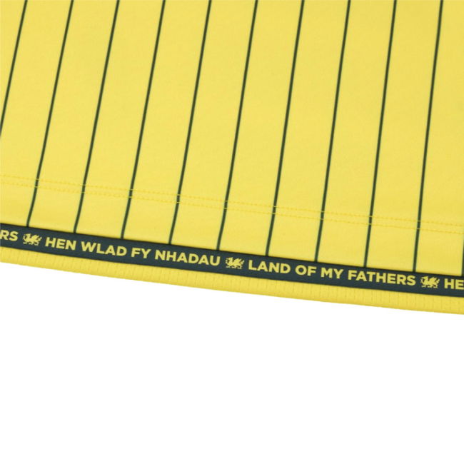 2025-2026 Wrexham Away Shirt (Kids)