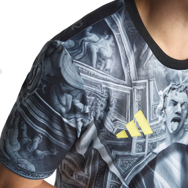 2026 Juventus Pre-Match Shirt (Black)