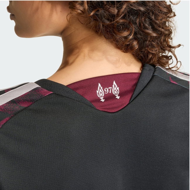 2026-2027 Liverpool Third Shirt (Womens) (Ekitike 22)