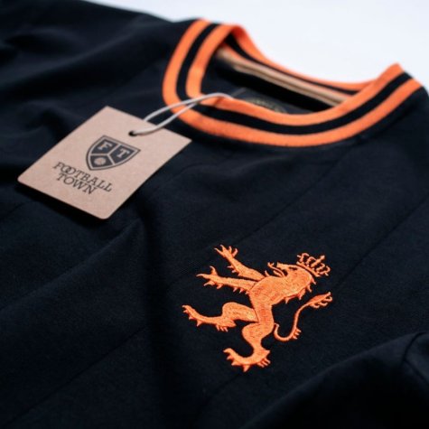 Vintage Holland De Leeuw Black Soccer Jersey