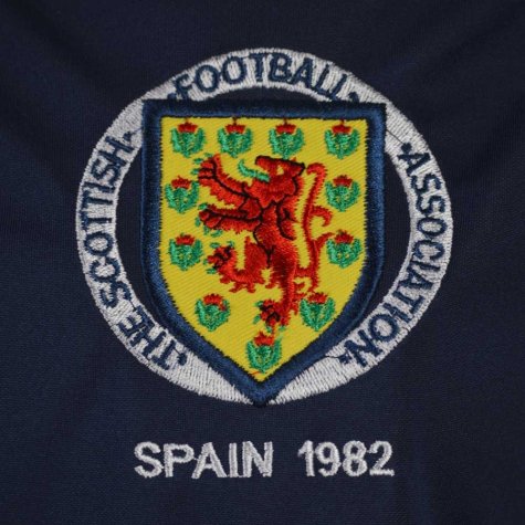 Scotland 1982 World Cup Retro Football Shirt (MCFADDEN 9)