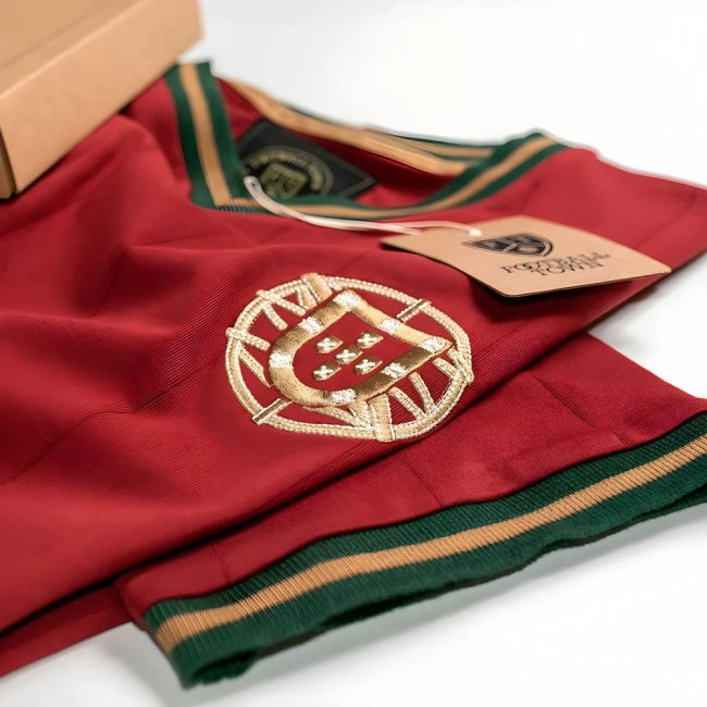 Vintage Portugal A Selecção Soccer Jersey