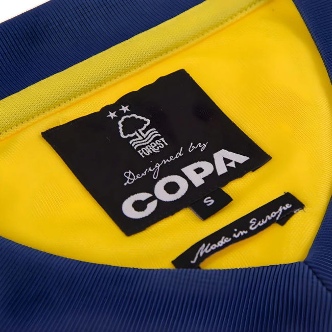 Nottingham Forest 1979-1980 Away Retro Football Shirt