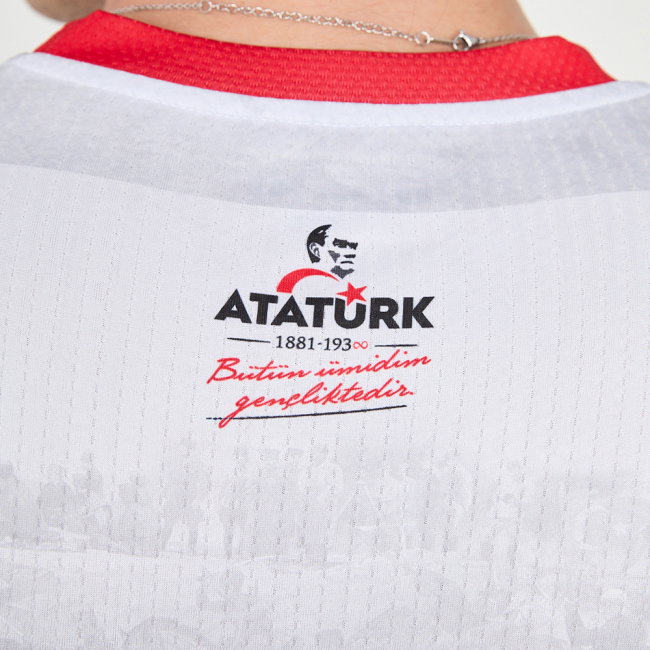 Turkey Legacy Football Jersey (Wolvate) Kids Short Sleeve