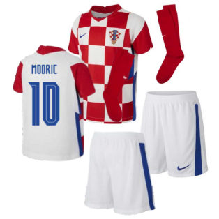 Luka Modric – Tottenham 10′ – THE KIT RAIL