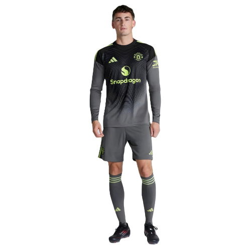 2025-2026 Man Utd Home Goalkeeper Shorts (Grey)