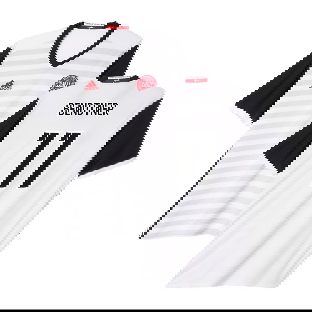 2015-2016 Denmark Away Shirt (Bendtner 11)