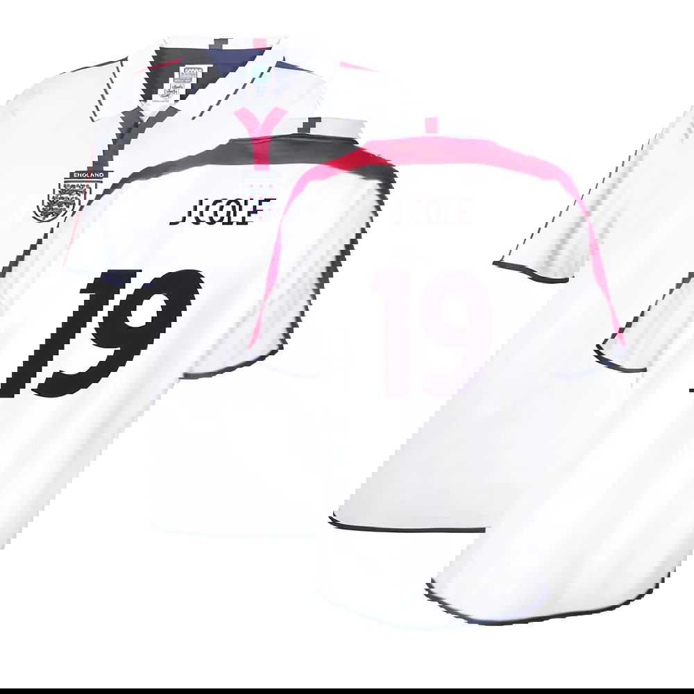 England 2004 Retro Football Shirt (J Cole 19)